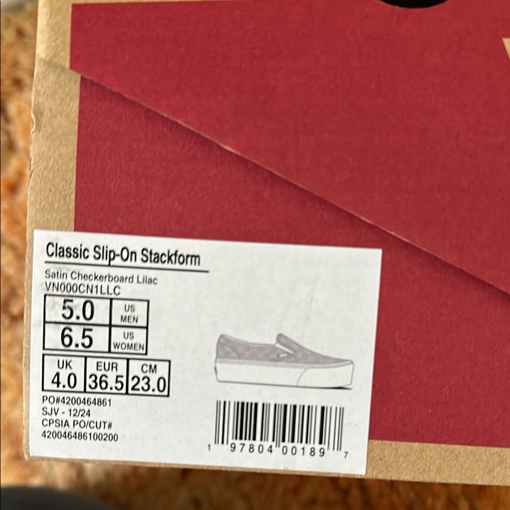 Vans Classic Slip-On Stackform in Lilac